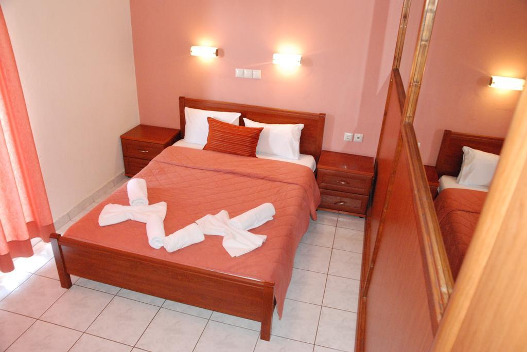 סקאלה סוטירוס Monemvasia Hotel חדר תמונה